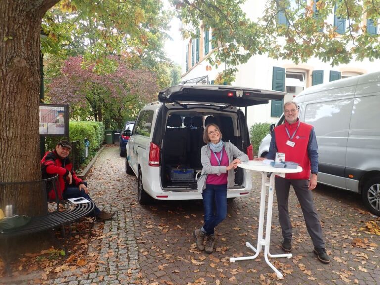Informieren und Probesitzen – Vorstellung Seniorenbus in Seebach
